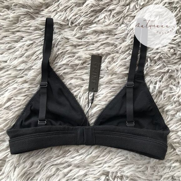 Skims Pointelle Logo Triangle Bralette in Soot XXS - Picture 2 of 3